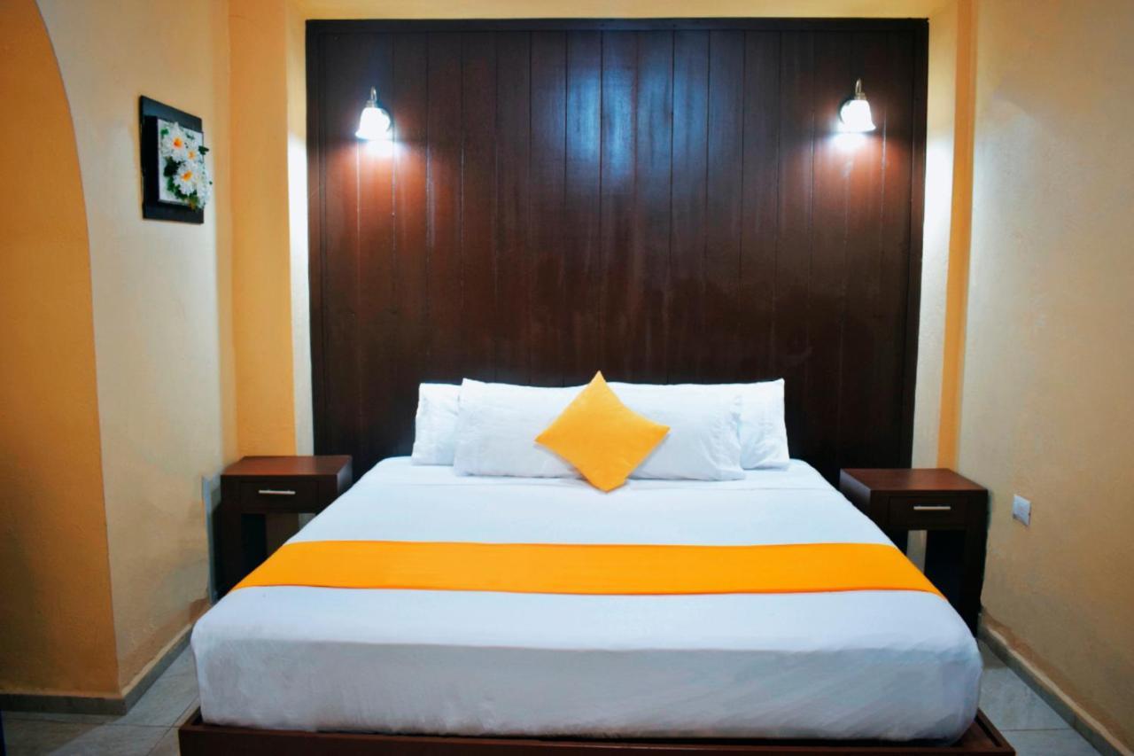 Hotel Casa Rico Valladolid  Exteriér fotografie